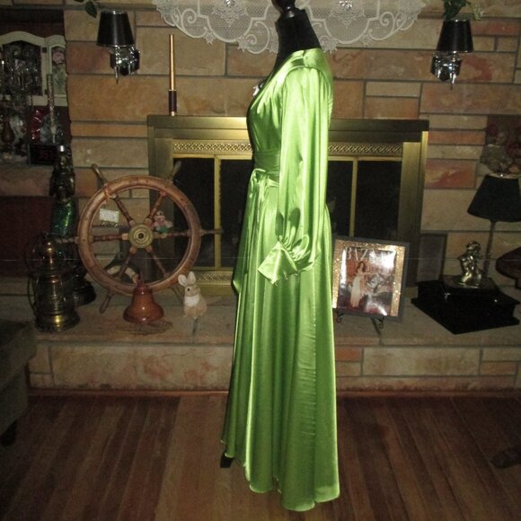 Catherine D'Lish Beverly Gown - Picture 5 of 11